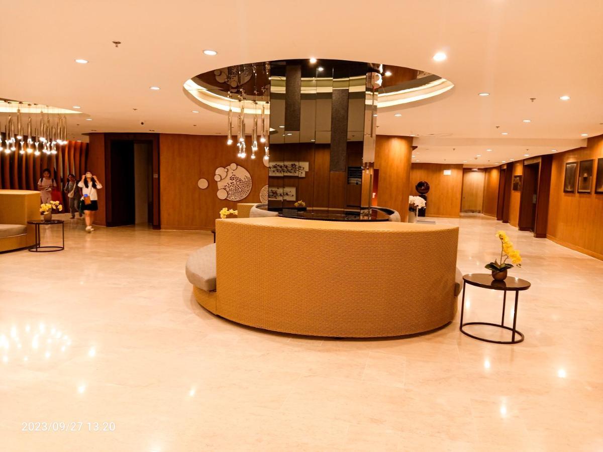 Shore 2 Residences 1Br Deluxe Room In Moa Complex Manila Exterior photo