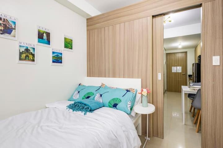 Shore 2 Residences 1Br Deluxe Room In Moa Complex Manila Exterior photo